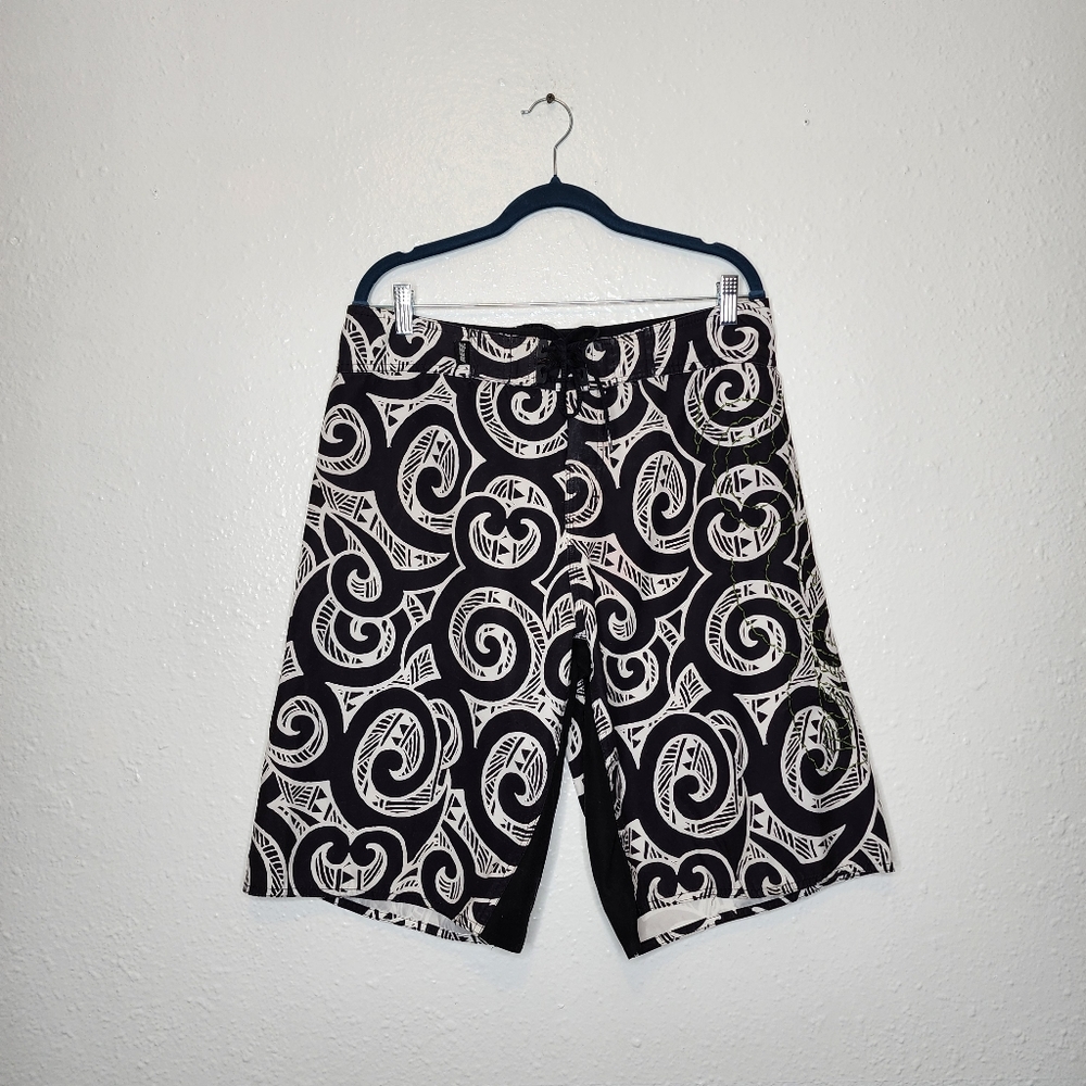 REEF Men’s Black White Swim Board Shorts  Size 34